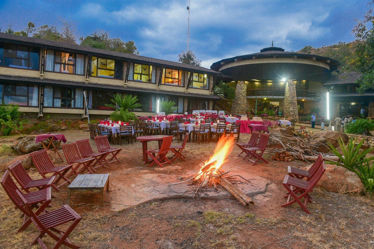 Voi Safari Lodge Bagian luar foto