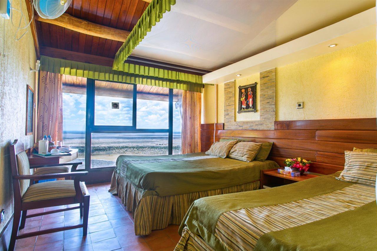 Voi Safari Lodge Bagian luar foto