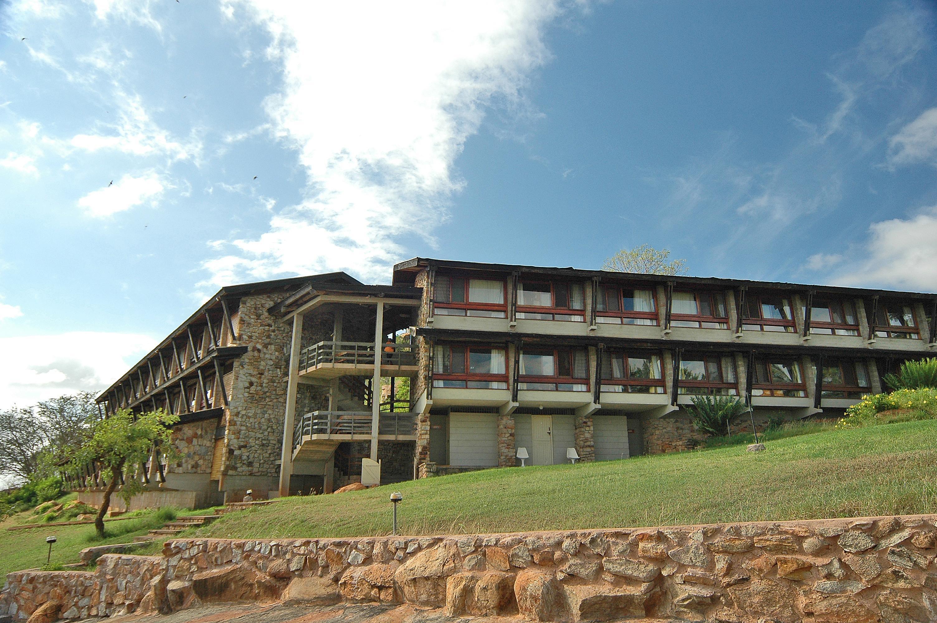Voi Safari Lodge Bagian luar foto