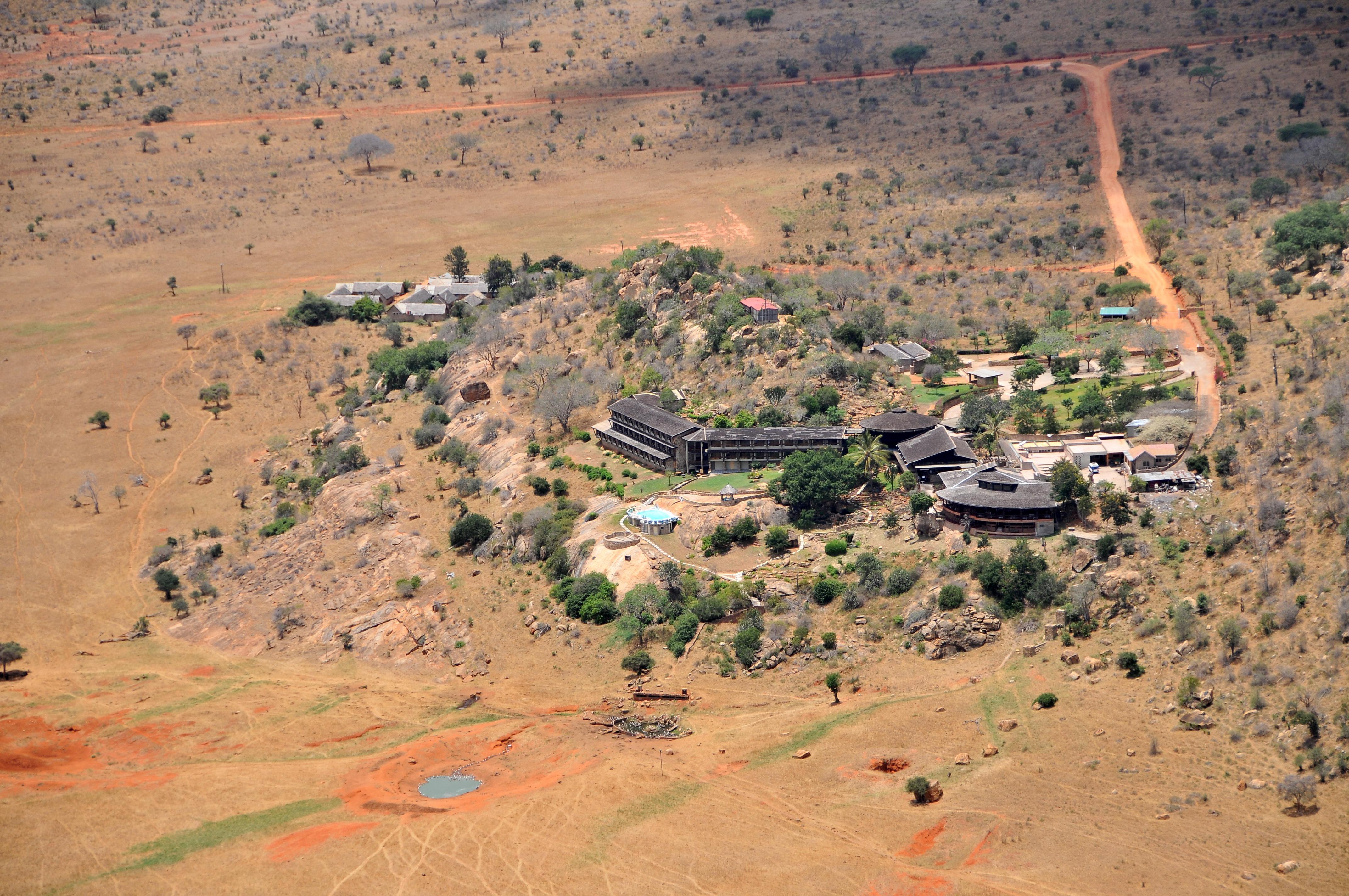 Voi Safari Lodge Bagian luar foto